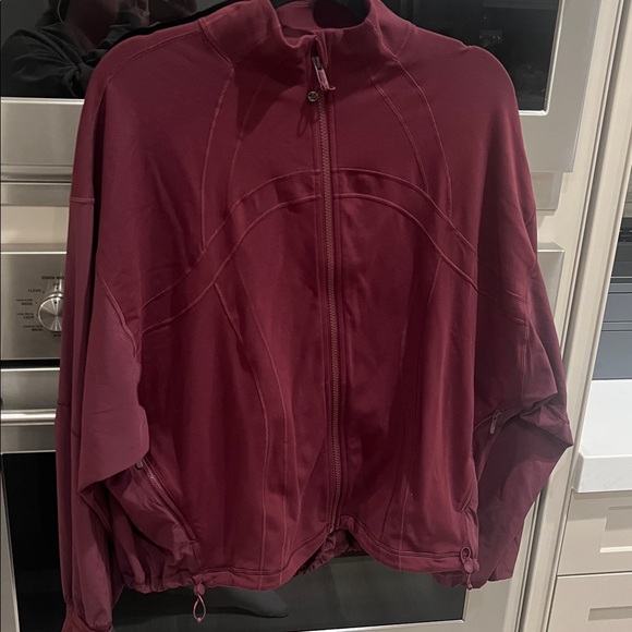 LULULEMON: Define Relaxed Fit Jacket in Garnet - Picture 4 of 7